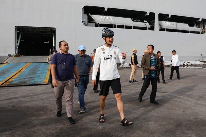 Ganjar Pranowo Cek Bantuan Dikirim ke Karimunjawa
