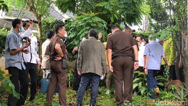 Hakim dan Jaksa meninjau TKP penembakan Brigadir Yosua, Rabu (4/1/2023).