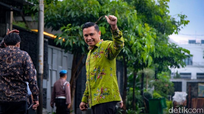 Majelis hakim PN Jaksel tiba di rumah pribadi Ferdy Sambo di Jalan Saguling III, Jakarta Selatan, Rabu (4/1/2023). Kedatangan hakim untuk mengecek ke lokasi perkara pembunuhan Brigadir Yosua.