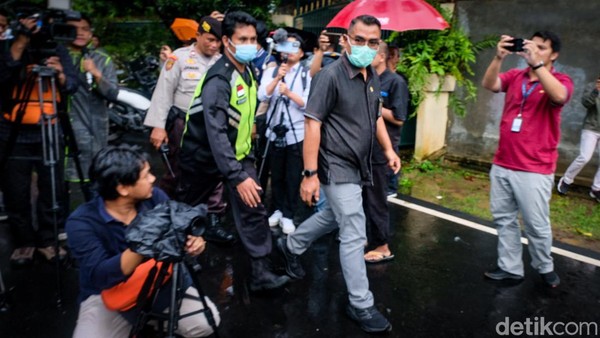 Cek TKP Pembunuhan, Hakim Pengadil Sambo dkk Tiba di Rumah Saguling