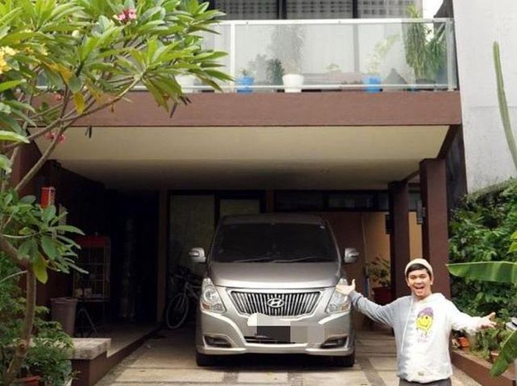 7 Potret Rumah Indra Bekti yang Kembali Disorot Usai Istri Galang Dana
