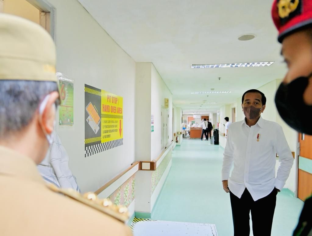 Jokowi di RSUD Pekanbaru