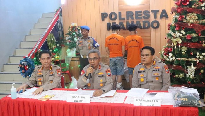 Kapolda Sulut Irjen Setyo Budiyanto saat konferensi pers di Polresta Manado.