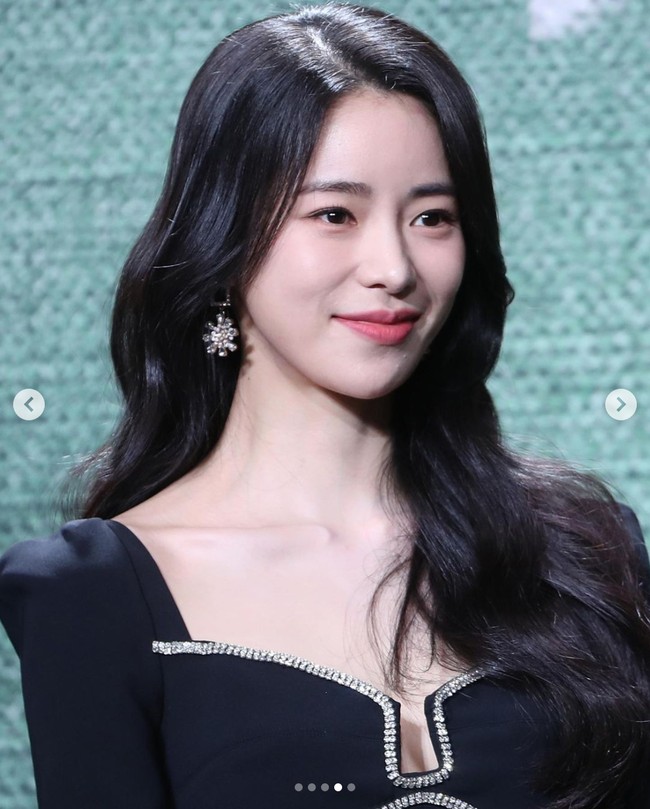 Bahkan dalam salah satu episode The Glory, Lim Ji Yeon dan Song Hye Kyo melakukan adegan tampar-tamparan brutal hingga harus menunda proses syuting. Foto: dok. Instagram @limjjy2