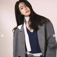Popularitas Lim Ji Yeon meningkat setelah membintangi drama Korea High Society pada 2015. Dia didapuk sebagai pemeran utama dan beradu akting dengan Uee, Sung Joon, dan Park Hyung Sik. Foto: dok. Instagram @limjjy2
