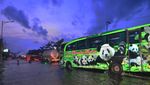 Terendam Banjir, Jalur Pantura Kudus-Semarang Macet Panjang