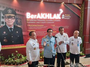Menteri Yasonna Kaji Penghapusan VoA untuk WN Rusia dan Ukraina