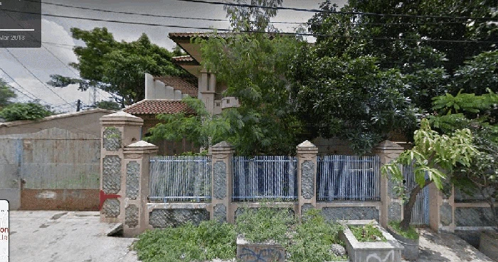 Perubahan rumah mewah terbengkalai Ibu Eny di Cakung, Jakarta Timur (Foto: Google Maps)