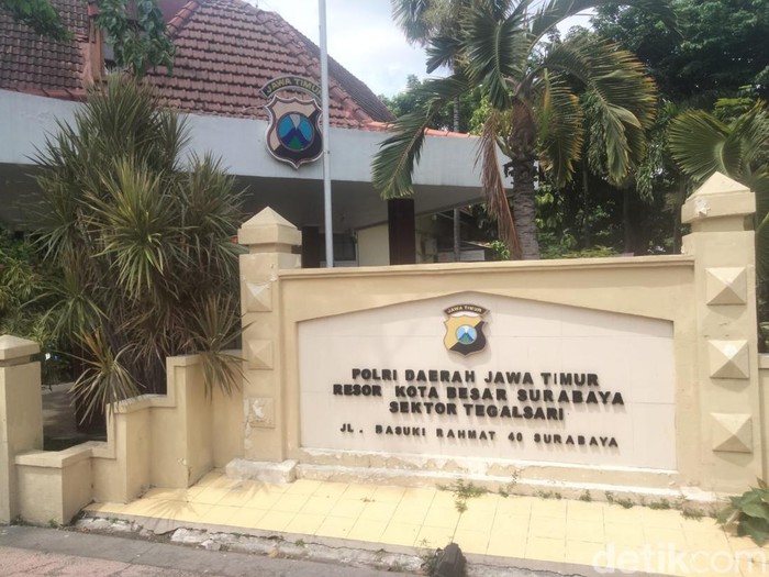 Polsek Tegalsari Surabaya