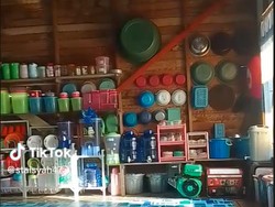 Potret Rumah Apung di Kalimantan Viral, Banyak Barang Tapi Sedap Dipandang