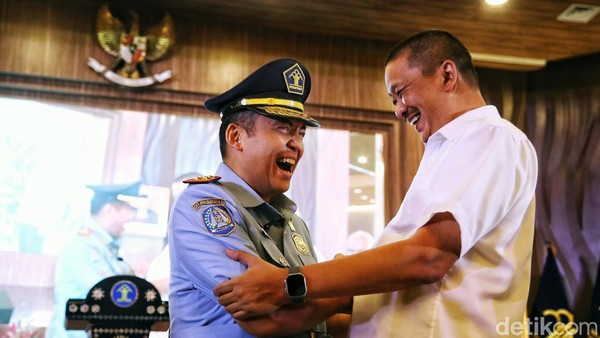 Senyum Bahagia Silmy Karim Setelah Sah Jadi Dirjen Imigrasi