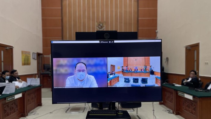 Sidang Henry Surya di PN Jakbar