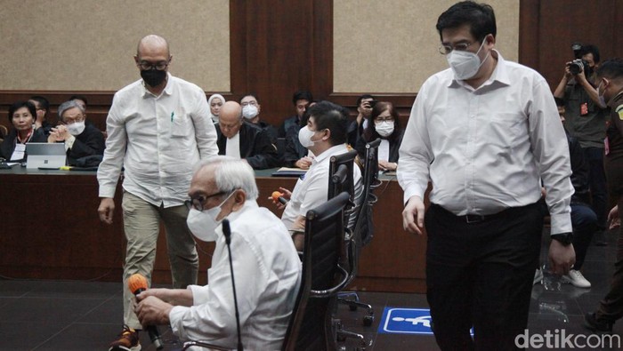 Sidang vonis mafia minyak goreng digelar hari ini di PN Jakpus. Kasus ini menyeret lima orag tersangka.