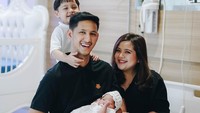 Kehadiran Shafanina Wardhana Bachtiar menjadi kado tahun baru untuk Tasya Kamila. Foto: dok. Bukaan Moment