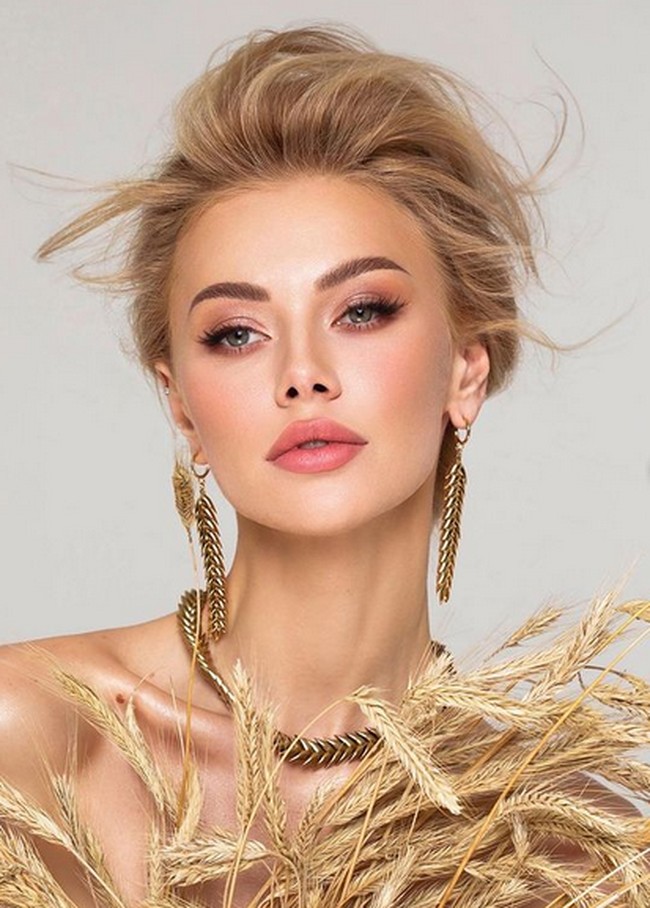 Inilah pesona cantik Viktoria bak Barbie hidup. Foto: dok. Instagram/@missukraine_universe