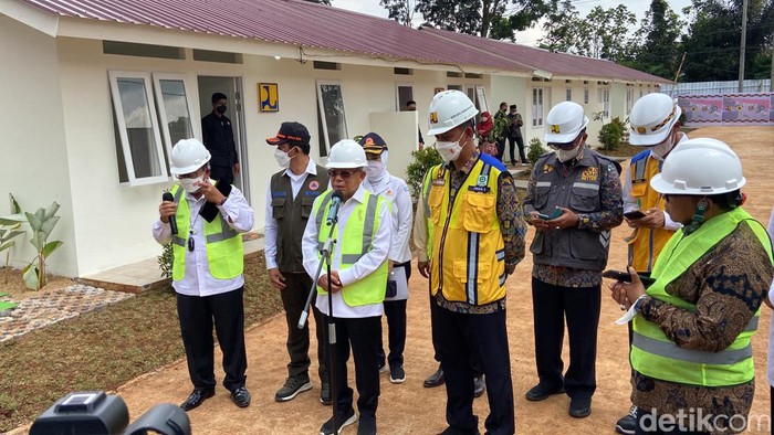 Wapres RI Maruf Amin saat meninjau lokasi relokasi korban gempa Cianjur.