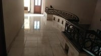Kondisi rumah Ibu Eny kini jauh lebih bersih. Sementara itu, Dinsos Jaktim belum mengambil tindakan lebih lanjut mengenai Ibu Eny. (Foto: Damkar Jakarta Timur)