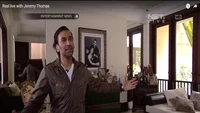 Potret rumah Jeremy Thomas dan Ina Thomas pernah diperlihatkan lewat sebuah program tv. Hampir semua sudut rumah didominasi dengan warna coklat. Foto: YouTube Net