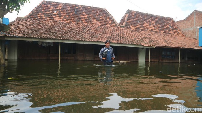 Kondisi banjir di Desa Jati Wetan Kecamatan Jati, Kudus, Kamis (5/1/2023).