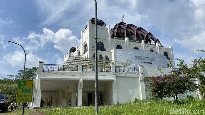 Masjid Al-Jabbar Cikembar.