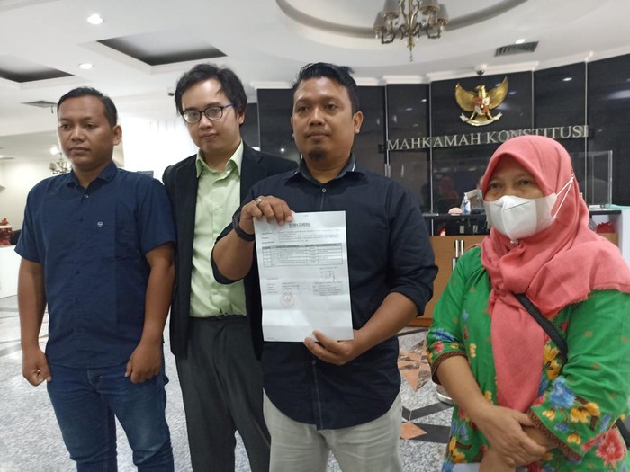 Masyarakat gugat Perppu Ciptaker ke MK