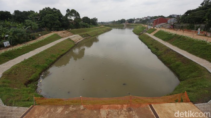 Potret Terkini Proyek Ruang Limpah Sungai Brigif untuk Atasi Banjir Jakarta