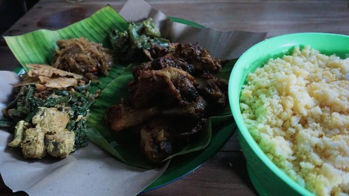Nasi Jagung Legendaris di Mojokerto Dijamin Bikin Ketagihan
