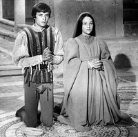 Lama absen dari layar perak, aktris senior Olivia Hussey kembali muncul lagi. Kali ini bukan karena bermain di film baru, melainkan gugatannya terhadap Paramount Pictures. (Foto: Dok. IMDB)