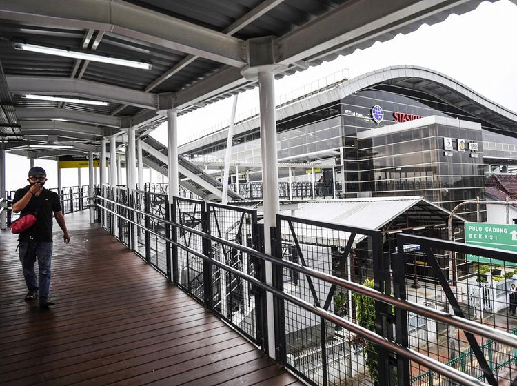 Potret Halte Integrasi TiJe-Stasiun Jatinegara, Penumpang Bisa Sat Set