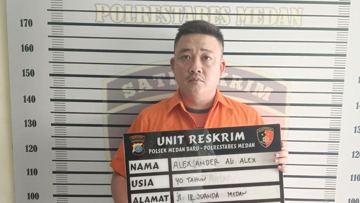 Pria di Medan, Alex, ditangkap karena membawa ekstasi. (Foto: Istimewa)
