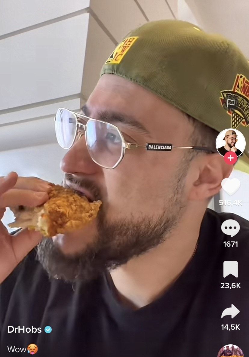 Reaksi cicip nasi dan ayam goreng di McDonald's pertama kalinya