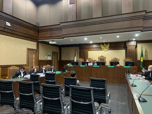Penyuap Angin Prayitno Berharap Bebas dari Tuntutan 3 Tahun Penjara