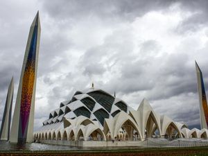 Pencopet di Masjid Al Jabbar Bandung Ditangkap!