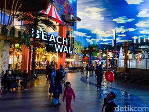 Imlek di Trans Studio Cibubur, Ada Angpao dan Barongsai Show!