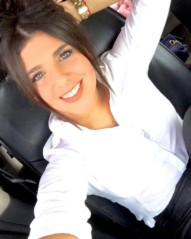 Dilansir TN, Valentina tengah belajar untuk menjadi guru bahasa Inggris ketika bertemu Enzo di usia 18 tahun. Tapi ia rela meninggalkan studi untuk menemani pacarnya yang berpotensi untuk punya karier internasionalFoto: Instagram @valucervantes