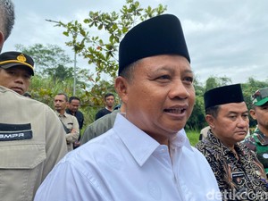 Aksi Sejoli Mesum di Bandung, Wagub Uu Bicara Pendidikan Karakter