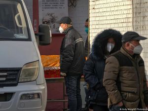 China Berusaha Kurangi Risiko COVID-19 Jelang Perayaan Imlek