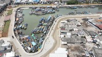 Dengan adanya tanggul ini, diharapkan dapat menahan kenaikan muka air laut (rob) serta dapat mengendalikan meluapnya aliran air sungai baik yang diakibatkan tingginya intensitas hujan maupun aliran air kiriman.