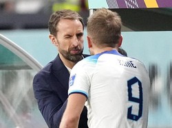 Tim nasional. Salah satu slot yang bakal terbuka di level tim nasional adalah Inggris, dengan kontrak Gareth Southgate habis usai Euro 2024. Mungkinkah ini waktunya Mourinho melatih di level timnas? Foto: AP/Martin Meissner