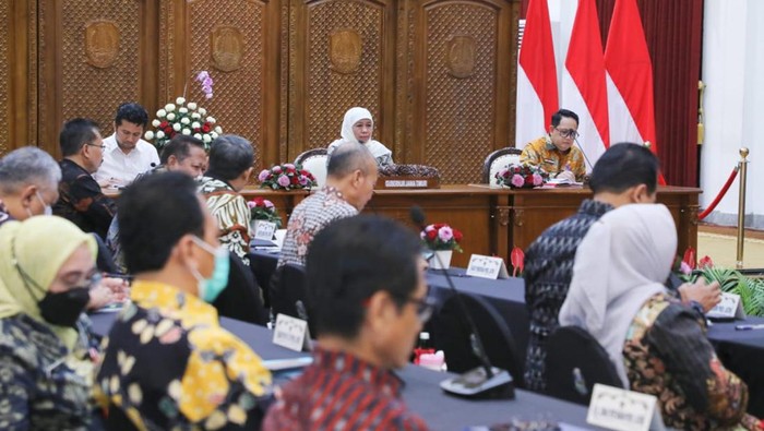 gubernur khofifah