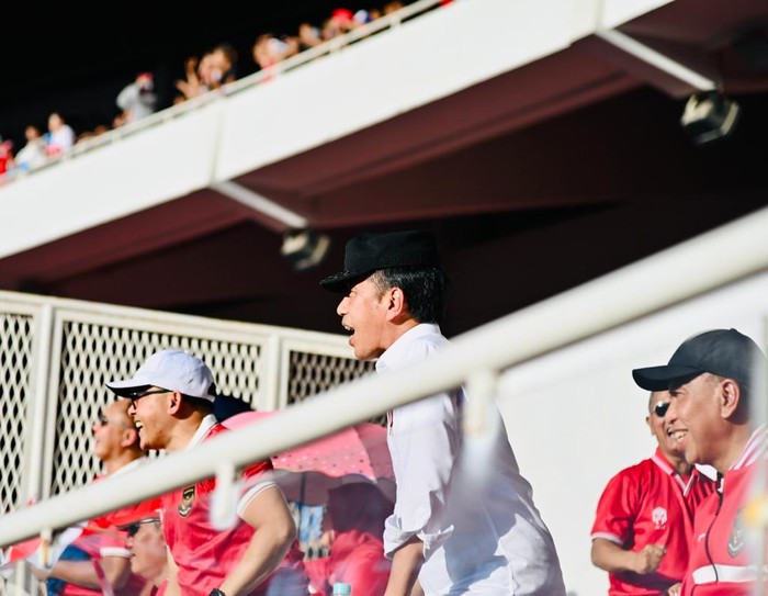 Jokowi saksikan Indonesia vs Vietnam di GBK, 6 Januari 2023. (Laily Rachev/Biro Sekretariat Presiden)