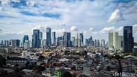 Jokowi menegaskan tantangan ekonomi di tahun 2023 dihantui ketidakpastian. Hal tersebut menurutnya tak bisa diperhitungkan dengan baik agar ekonomi dalam negeri bisa tumbuh sesuai harapan.