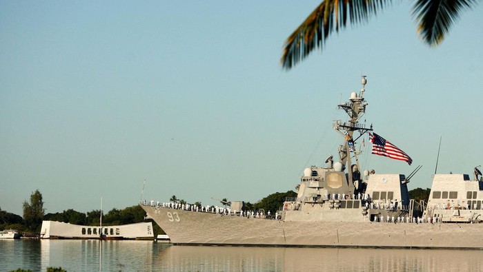 Kapal Perang AS Lintasi Selat Taiwan, China Marah!