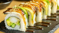 Netizen ini menobatkan sushi sebagai hidangan yang tak sepadan dibuat sendiri di rumah. Butuh banyak waktu, usaha, dan bahan untuk membuatnya enak. Lebih baik beli di restoran.