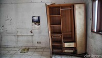 Tampak salah satu kamar di dalam rumah Ibu Eny yang sudah dibersihkan.
