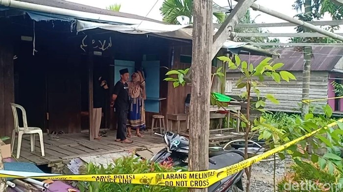 Lokasi rumah ayah-ibu yang dibunuh anak kandung di Jambi. (Ferdi Almunanda/detikSumut)