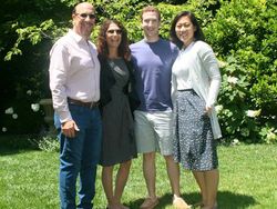 Harta Triliunan, Penampilan Mark Zuckerberg Tetap Berantakan