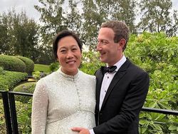 Harta Triliunan, Penampilan Mark Zuckerberg Tetap Berantakan