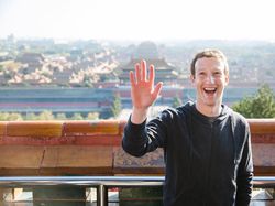 Harta Triliunan, Penampilan Mark Zuckerberg Tetap Berantakan