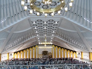 Bacaan Bilal Sholat Jumat dan Tata Caranya Lengkap